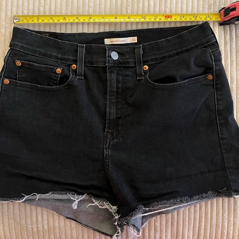 Levi’s Women Shorts